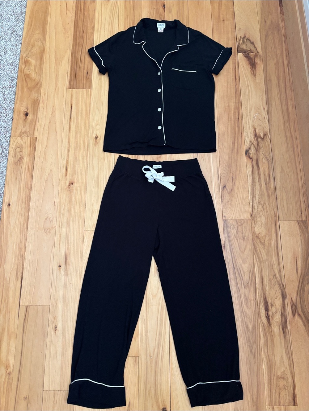 J CREW | Black Short Sleeve Minimalist Preppy Travel Lounge Pajama Set | Size XS